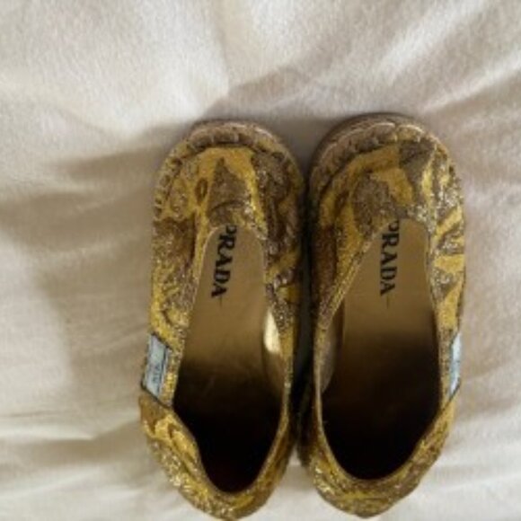 Prada gold espadrilles, size 40 NWOT - Picture 3 of 6